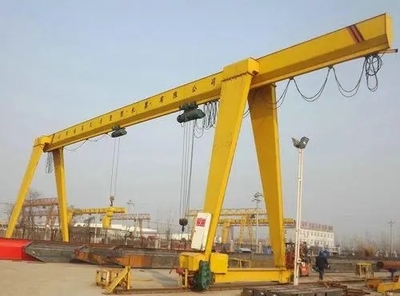 橋式起重機(jī)與門(mén)式起重機(jī)的比較與應(yīng)用